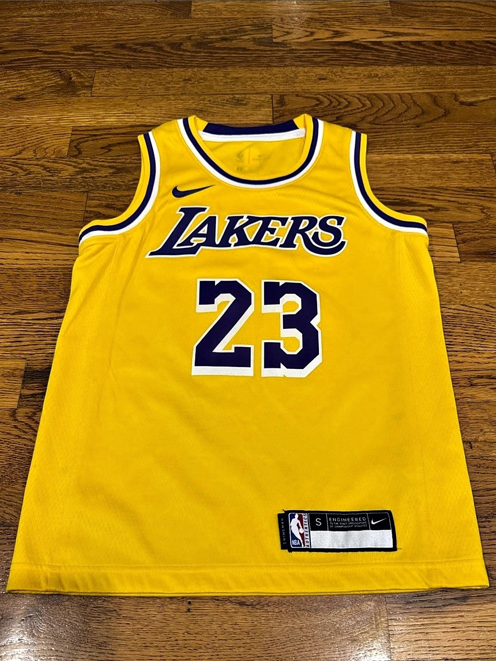 Kids nike LeBron James lakers jersey
